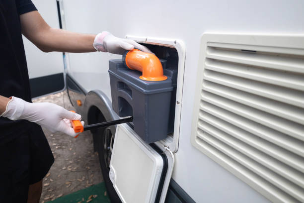 Best Portable restroom trailer rental  in Northwoods, MO