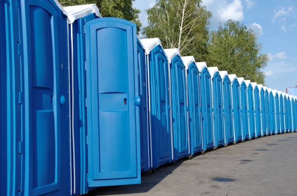 Porta potty delivery and setup in Northwoods, MO